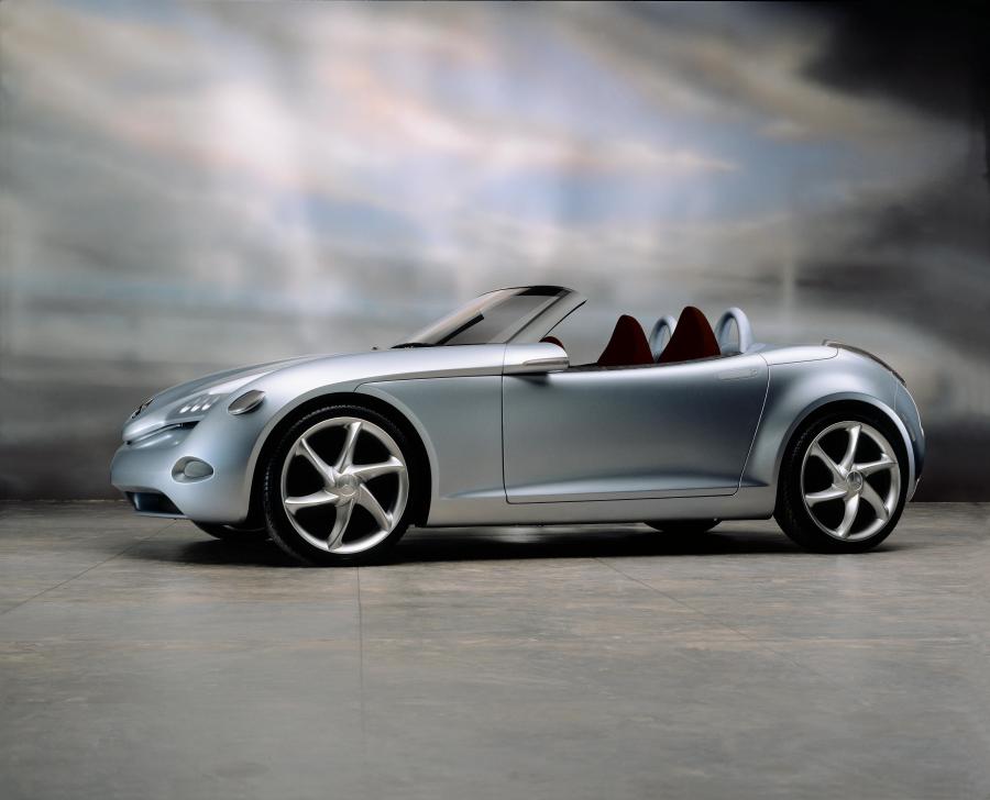  Mercedes-Benz Vision SLA Concept 2000 года  (фото 12 из 14)